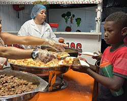FOTO NIÑOS ALIMENTAR 6