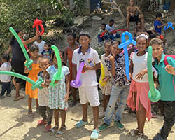 FOTO NIÑOS ALIMENTAR 5