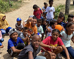 FOTO NIÑOS ALIMENTAR 3